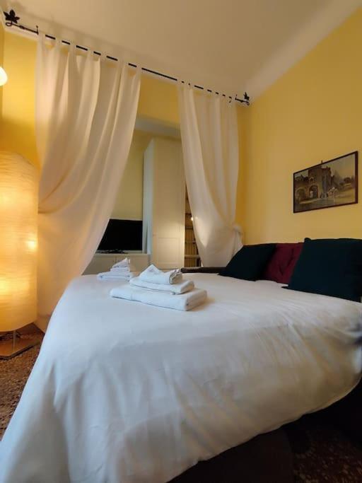 Vatican House Entire Two Bedrooms 2 Wi Fi A Portable One Apartamento