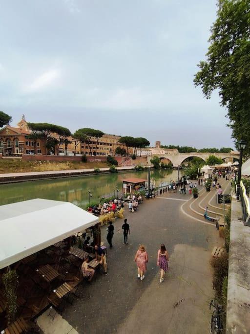 Vatican House Entire Two Bedrooms 2 Wi Fi A Portable One Apartamento *
