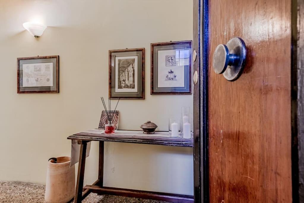 Vatican House Entire Two Bedrooms 2 Wi Fi A Portable One Apartamento Roma